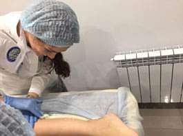 Процесс обучения депиляции в студии Депилюкс